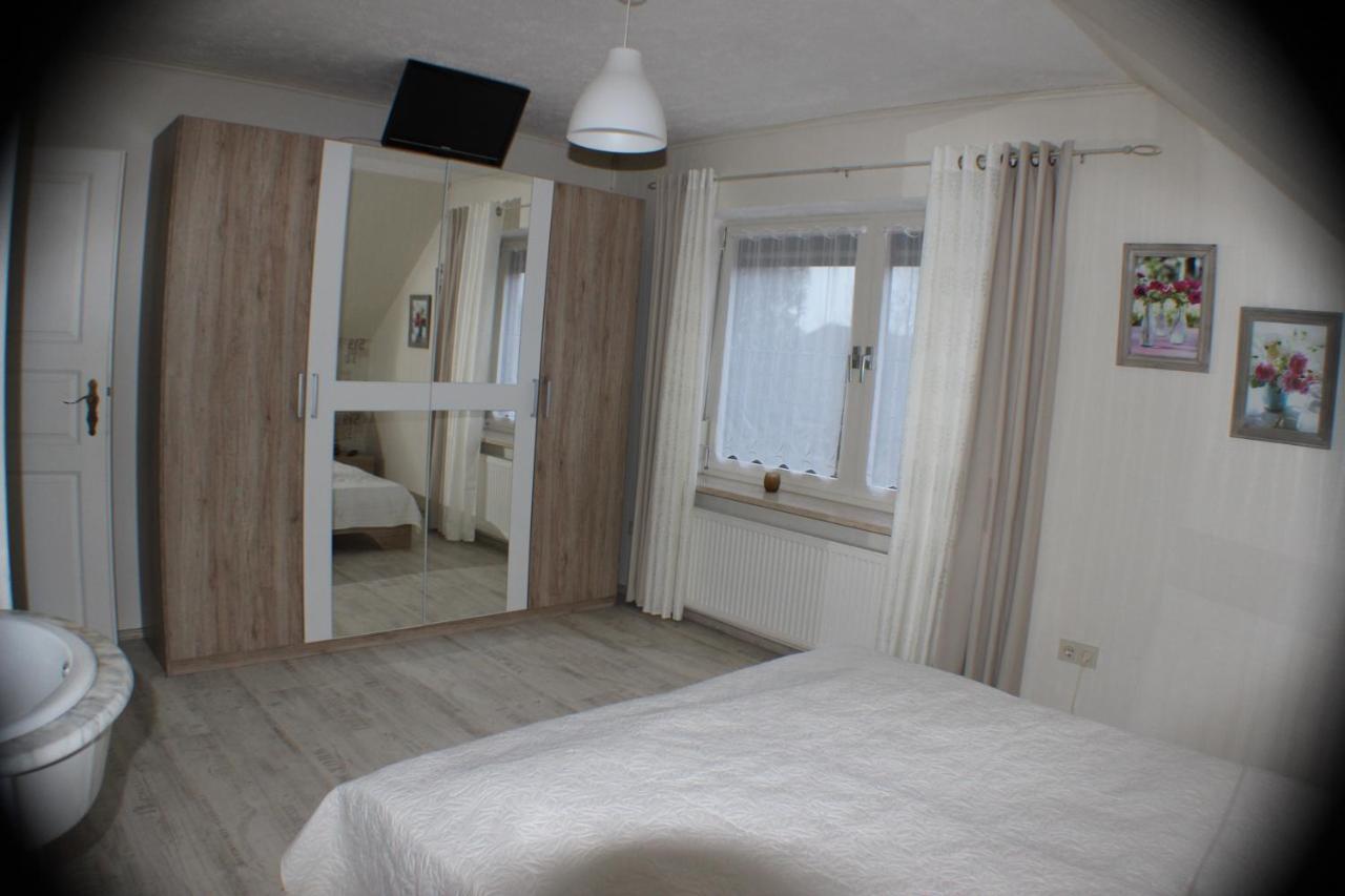 HageFerienhaus Abbi Mit Schwimmbad Und Fitness Fur 8 Personen, Strand, Norddeich公寓 外观 照片